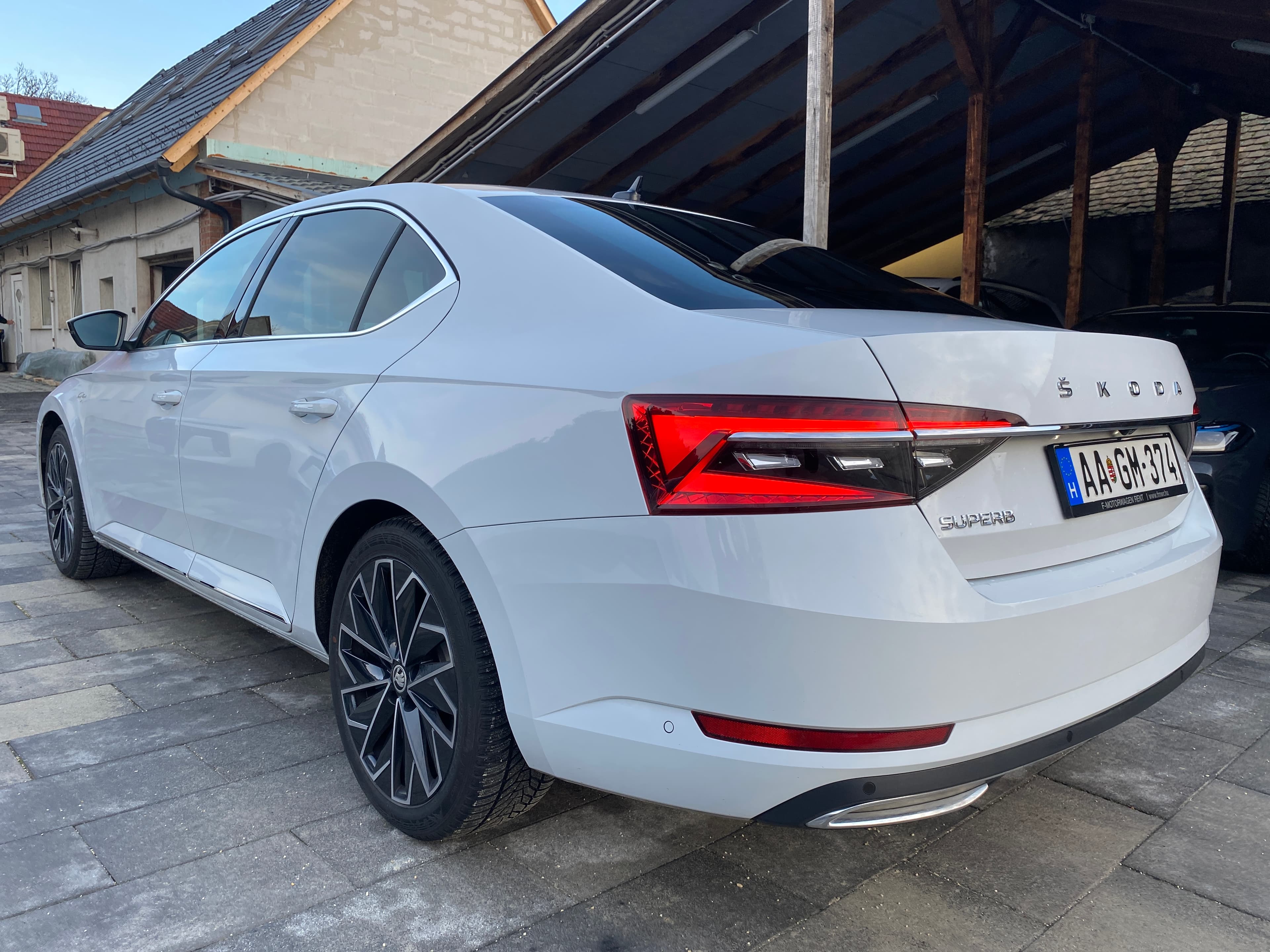 Skoda Superb 2.0 TDI DSG L&K Sedan - 7. kép
