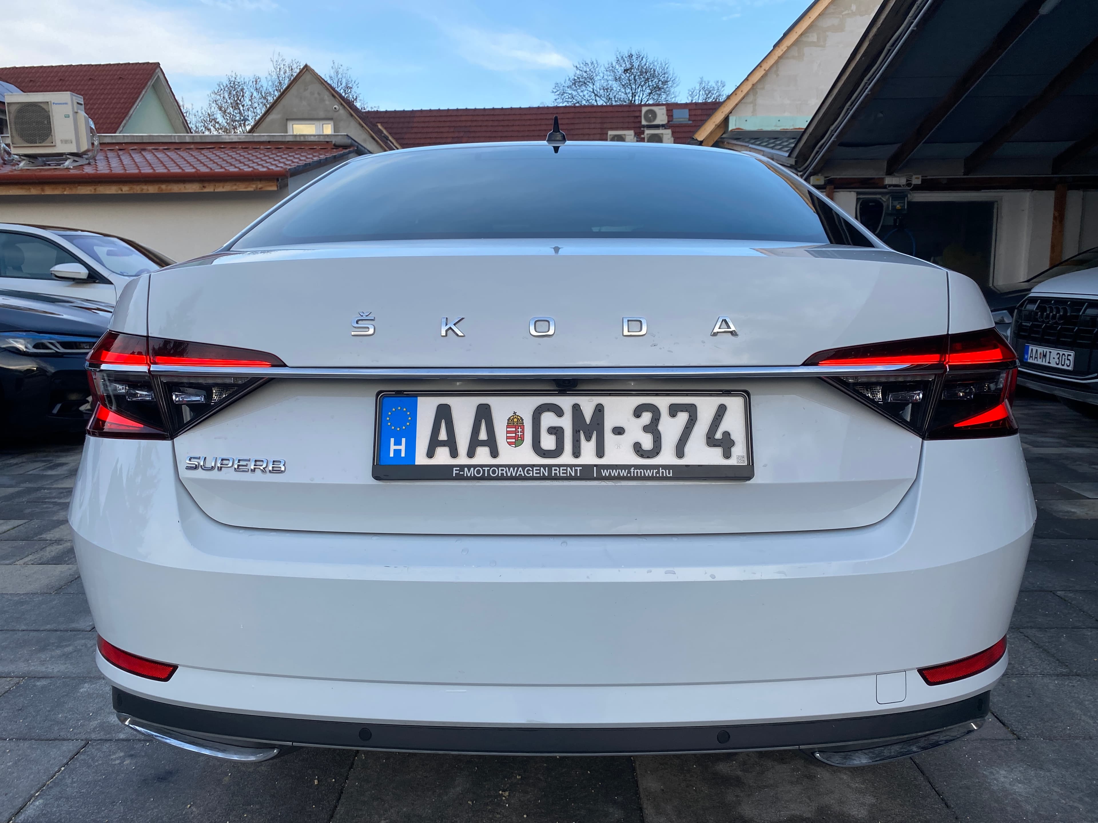 Skoda Superb 2.0 TDI DSG L&K Sedan - 5. kép