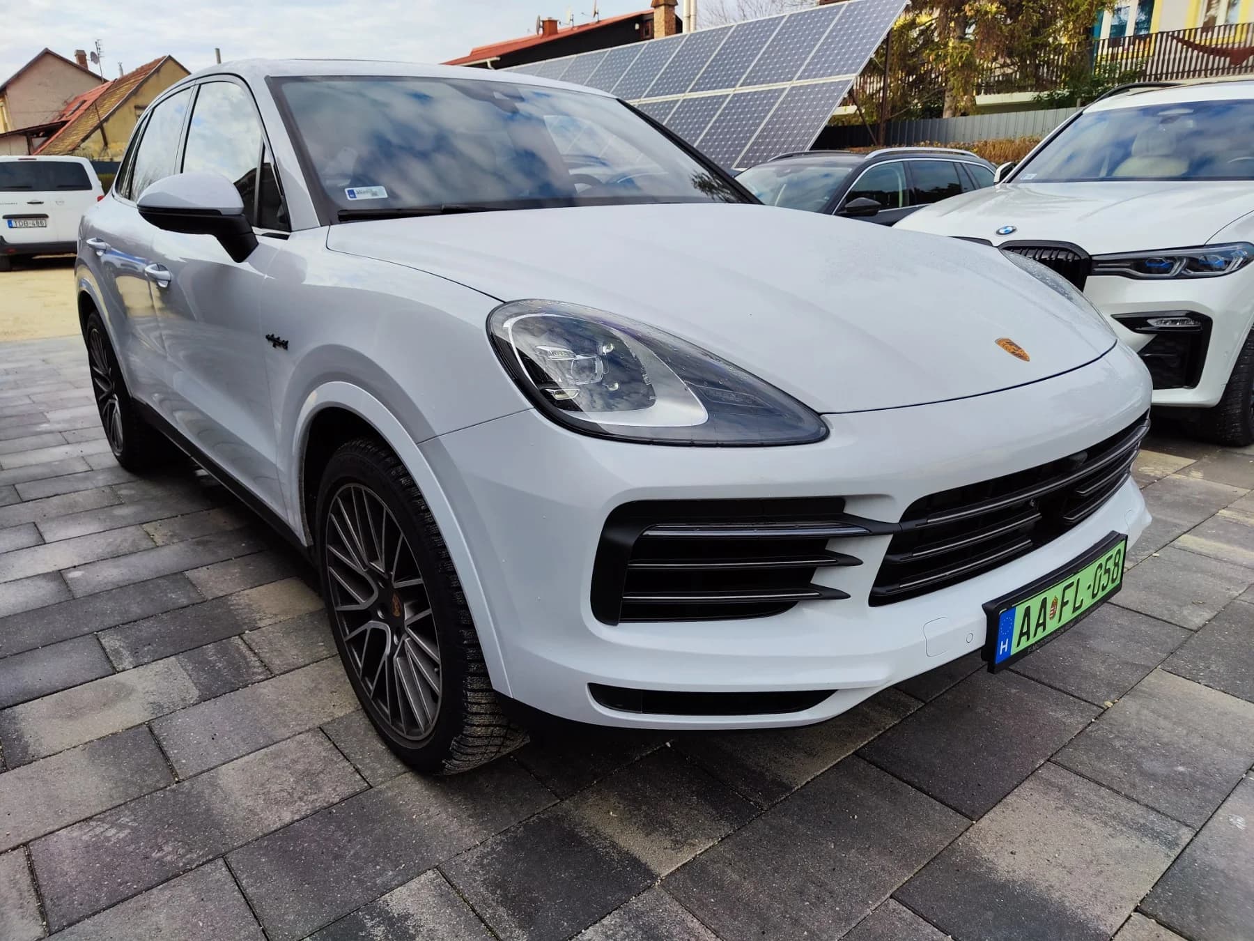 Porsche Cayenne SUV PHEV - 2. kép