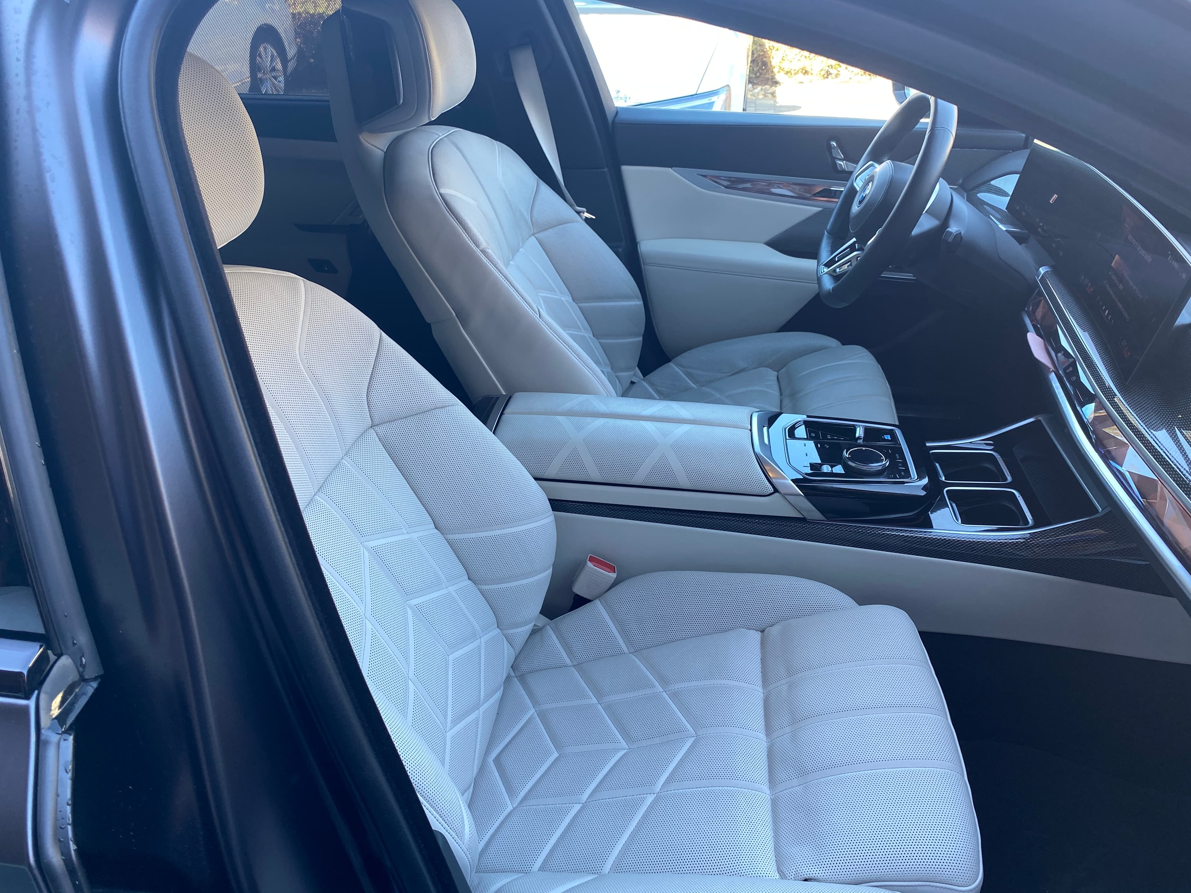 BMW i7 M60 xDrive - 13. kép