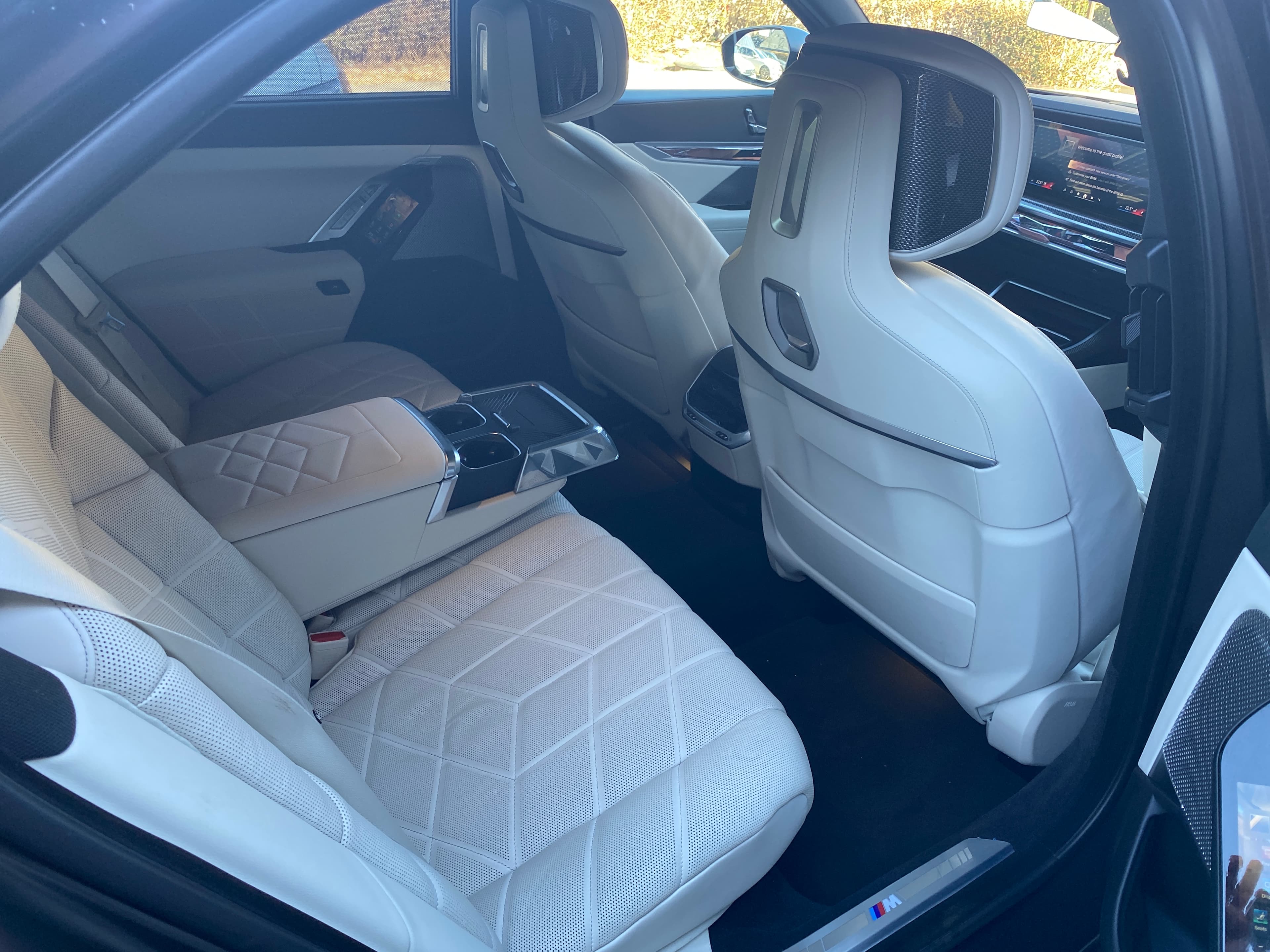 BMW i7 M60 xDrive - 16. kép