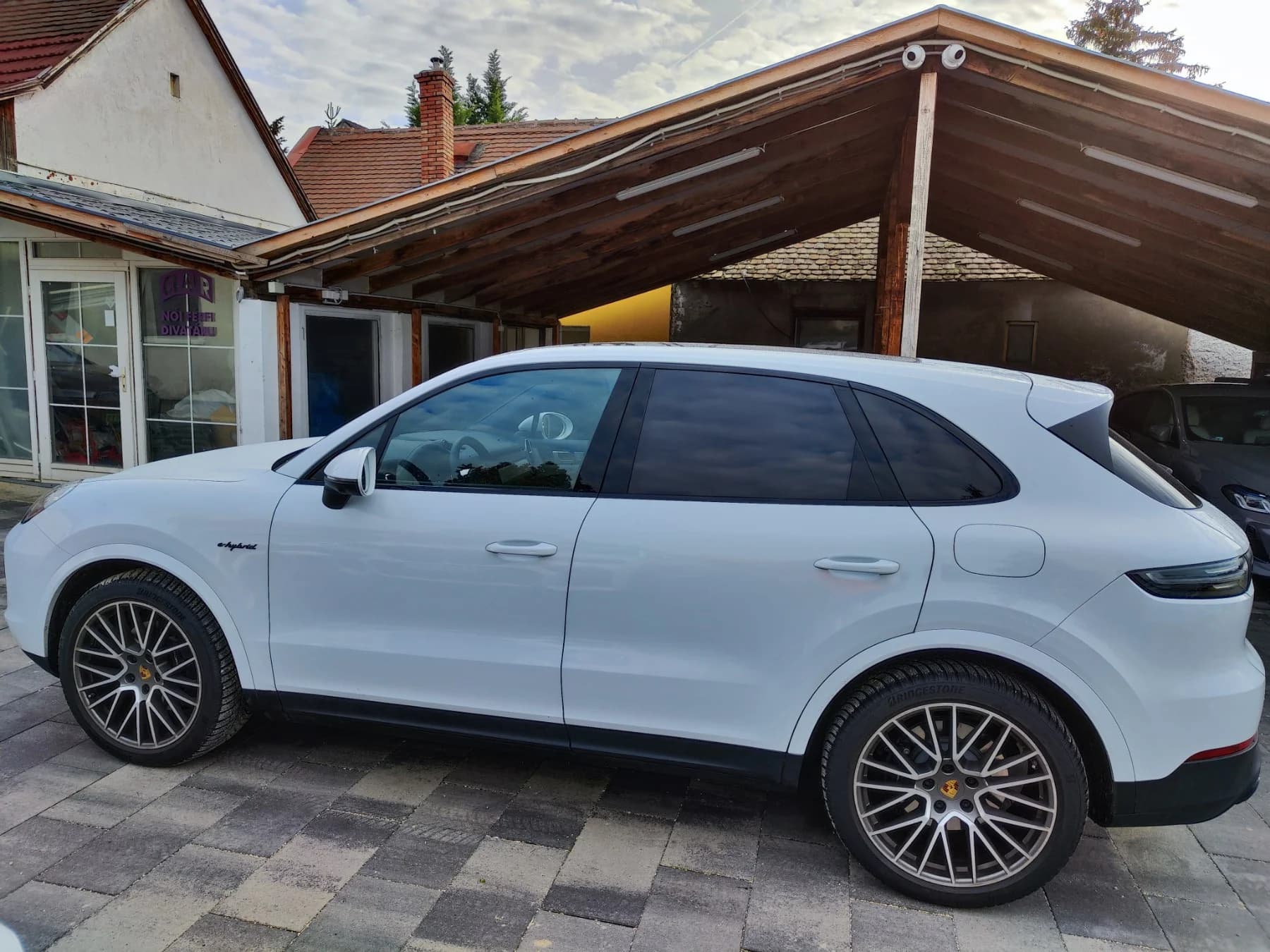 Porsche Cayenne SUV PHEV - 8. kép