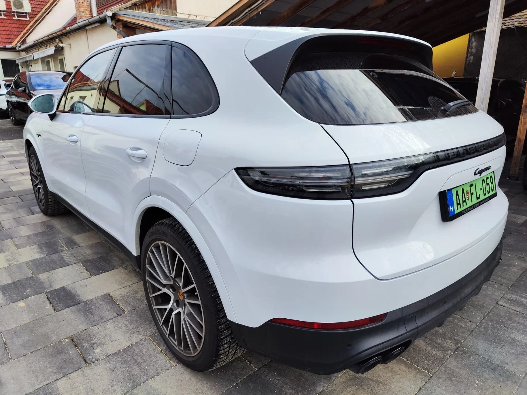 Porsche Cayenne SUV PHEV - 6. kép