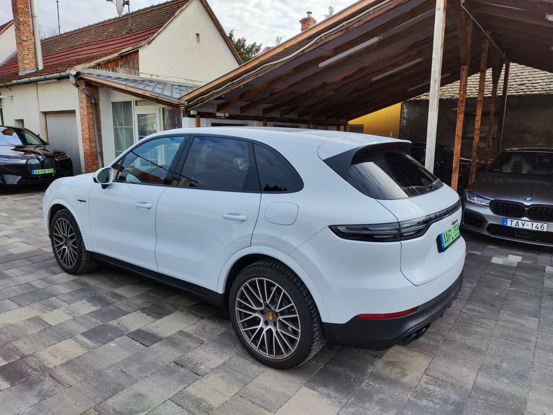 Porsche Cayenne SUV PHEV - 7. kép