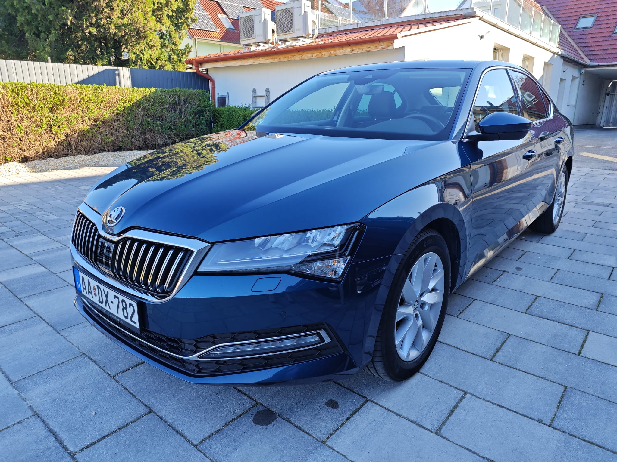 Skoda Superb 2.0 Tdi DSG Style Sedan