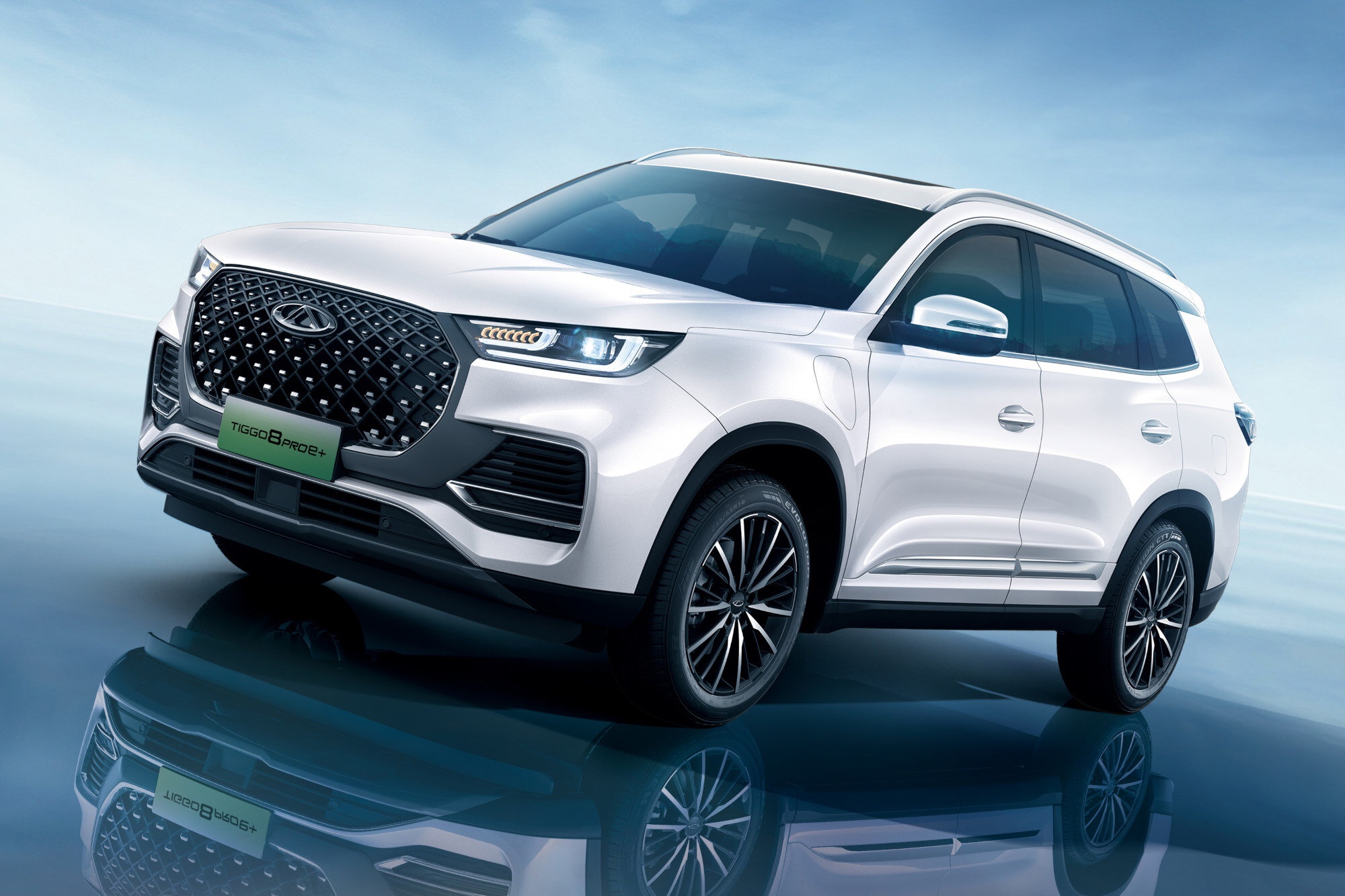 Chery Tiggo 8 SUV1.5 T-DGI PHEV Luxury DHT 7s